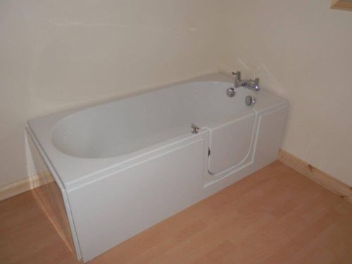 Click Here To Enlarge This Photo Of Avrail easy Access Bath With 12 Jet Spa